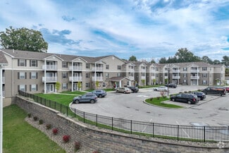 637 Pine St, Meadville, PA 16335