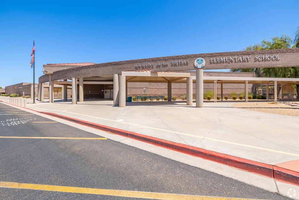 Discover the joy of education at Kyrene de las Brisas, Chandler.