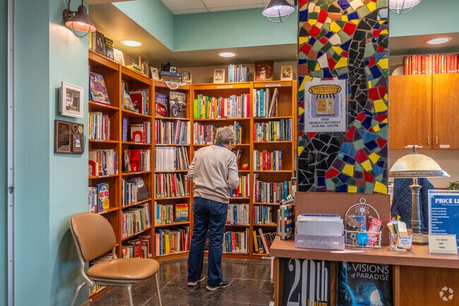 The Post Falls Public Library offers residents of West Seltice quick access to books.