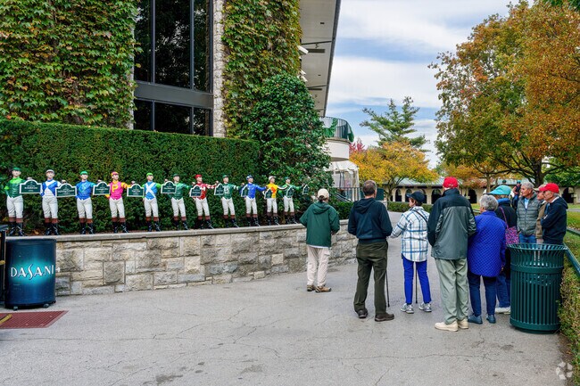 Residents can learn more about horse racing at Kenneland.