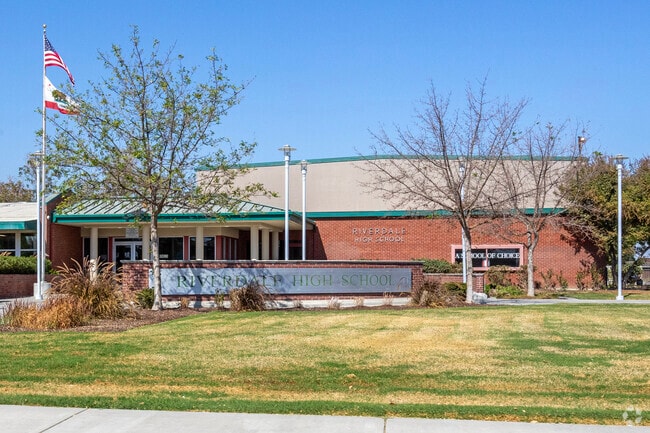 Riverdale High School serves grades 9-12 in Riverdale.