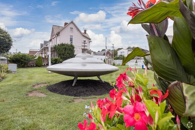 Make sure to stop and take pictures with the flying saucer in Mars.