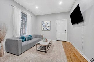 1205 W Oakdale Ave Unit ID1319104P, Chicago, IL 60657
