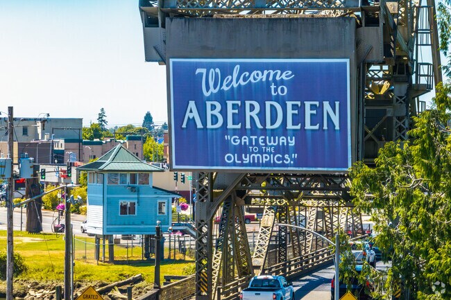 With Aberdeen only 15 minutes from Ocosta, many residents commute for work.