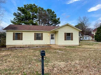 712 Jill Ln, Bono, AR 72416