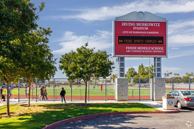 Fedde Middle School, Moskowitz Stadium.
