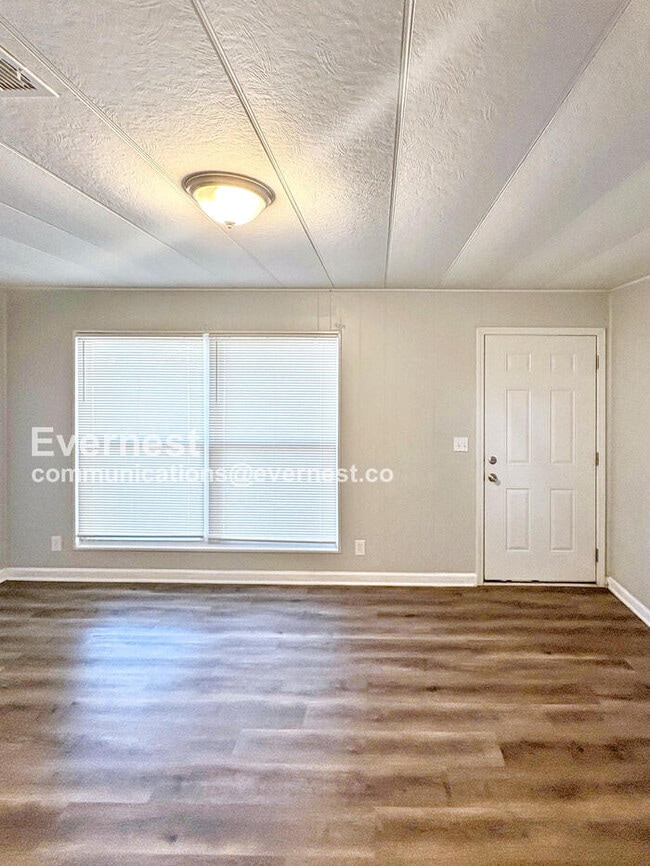 525 Landers St, Monroe, GA 30655