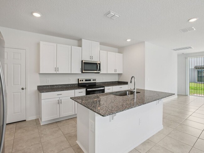 3904 Giorgio Dr, Winter Haven, FL 33884 - photo 7