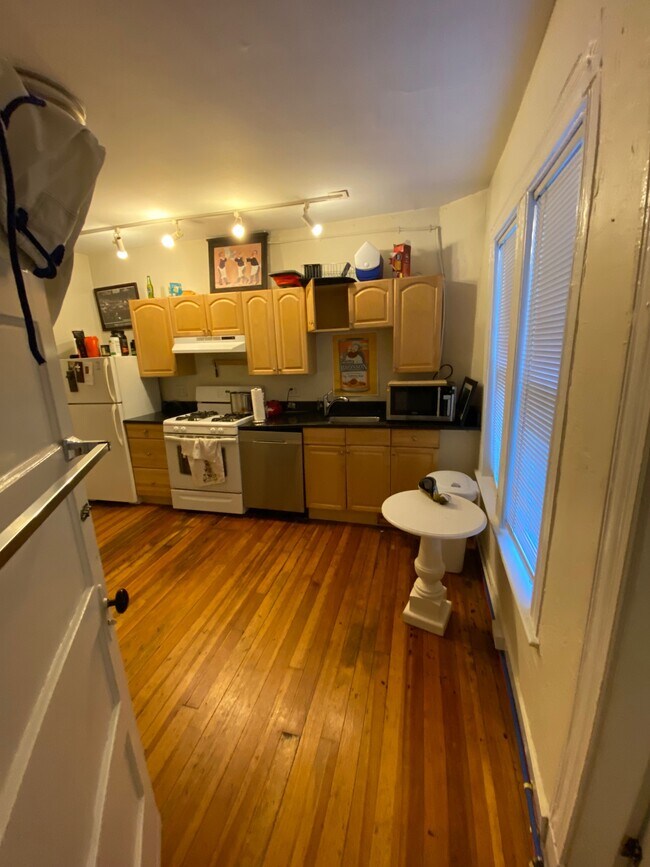 15 Cooper St unit 1, Boston, MA 02113 - photo 6