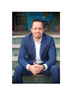 Agent Photo