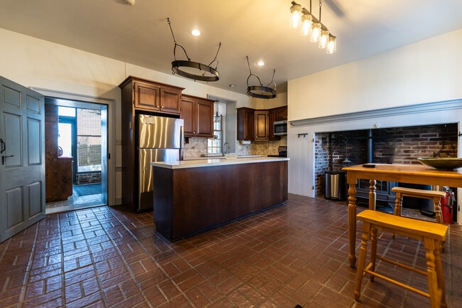 2200 Strickler Rd, Manheim, PA 17545 - photo 4