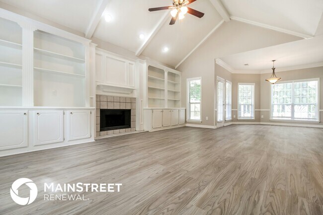 7266 Monterey Ave, Lithonia, GA 30058 - photo 4