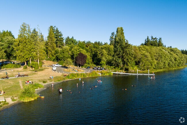 Lake Ballinger residents can enjoy a large variety of water activities at Ballinger Park.