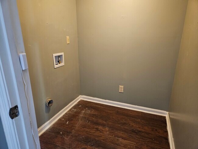 148 Glen Acres Ct, Decatur, GA 30035 - photo 4