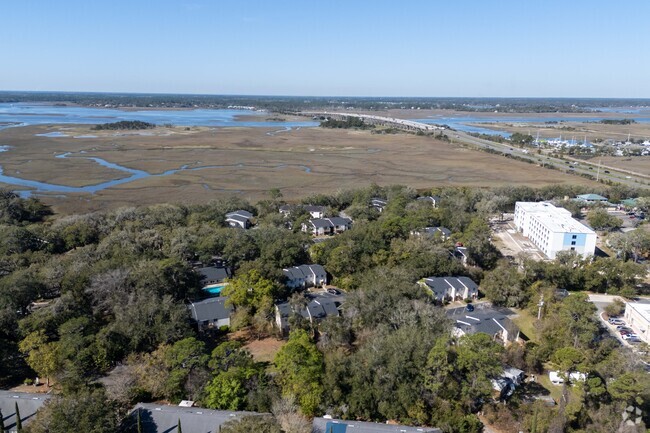 Marsh Cove, Fernandina Beach, FL 32034 - photo 2