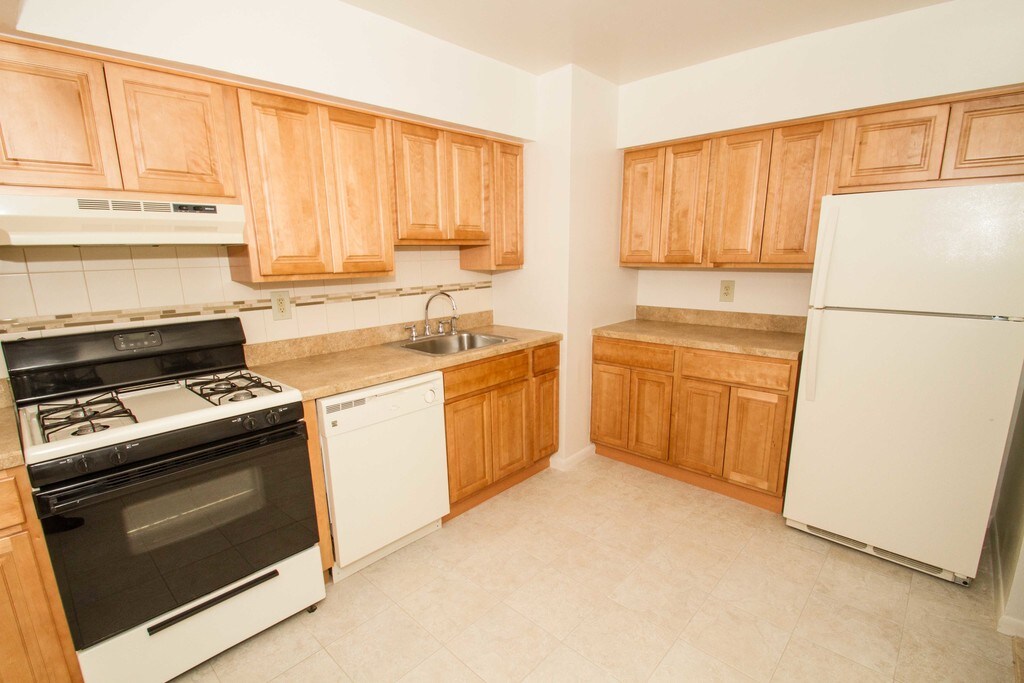 Jefferson Village 401 N Main St, Williamstown, NJ