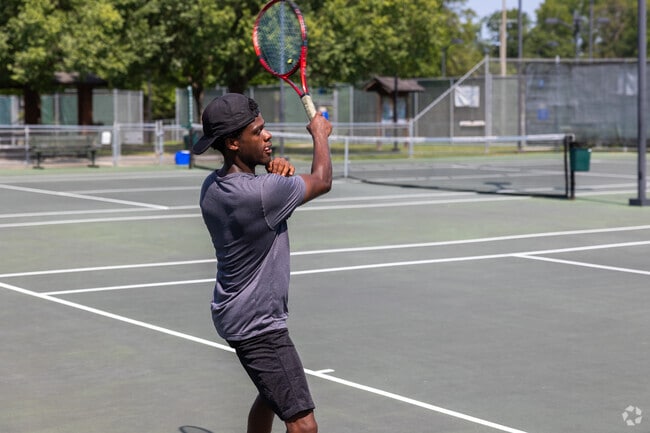 Richland County Tennis Center hosts tennis games just minutes from Greenview.