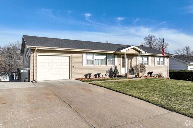 Ranch homes are found throughout the Elkhorn neighbrohood.