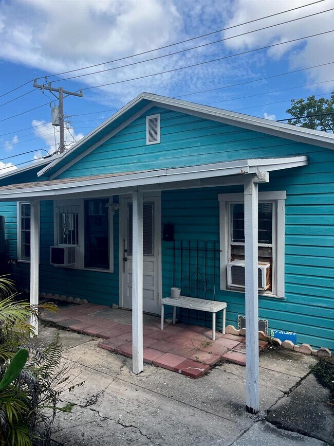 415 41st St, West Palm Beach, FL 33407