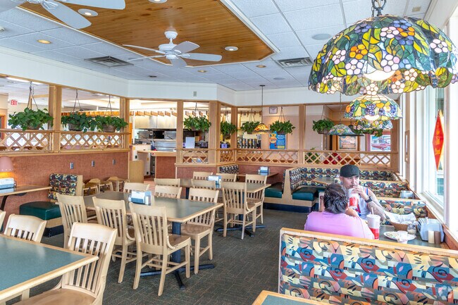 Come and have the best pizza of your life at Dion’s Pizza in the Highland Business neighborhood.