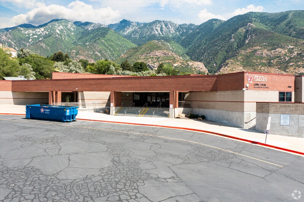 Welcome to 
Lone Peak Elementary School located in Sandy, UT.