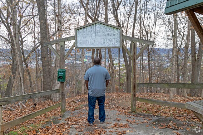 The Charles & Betty park has amazing trails in the Oakview-Blackburn community.