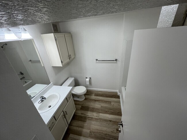 The Oaks at Sunset Phase II, Rocklin, CA 95765 - photo 3