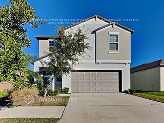 15614 Greenleaf Bay St, Sun City Center, FL 33573