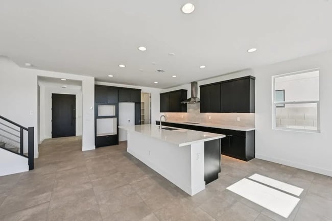 7950 W Griswold Rd, Peoria, AZ 85345 - photo 7