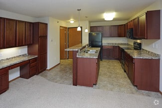 3202 Broadway N, Fargo, ND 58102