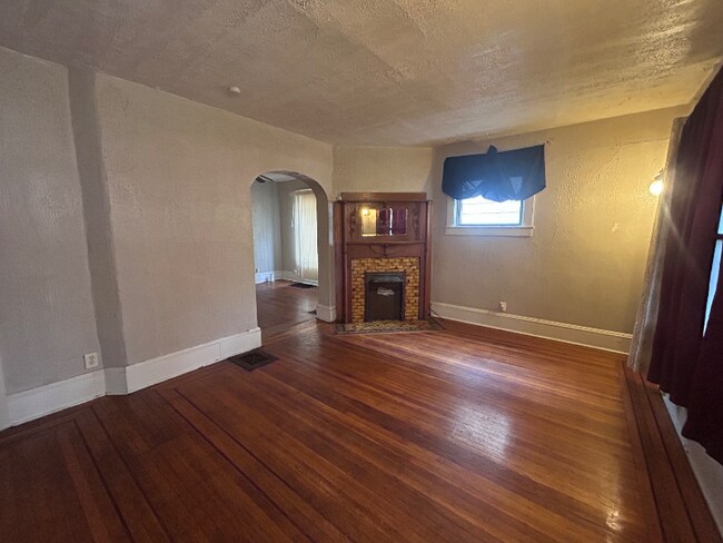 10523 Olivet Ave unit DN, Cleveland, OH 44108 - photo 2