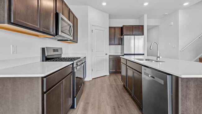 1451 Aspen Ln, Pingree Grove, IL 60140 - photo 5