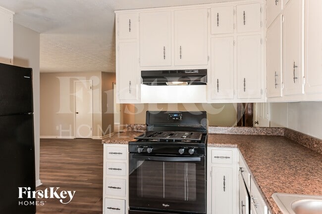 3345 Newcastle Way, Snellville, GA 30039 - photo 6