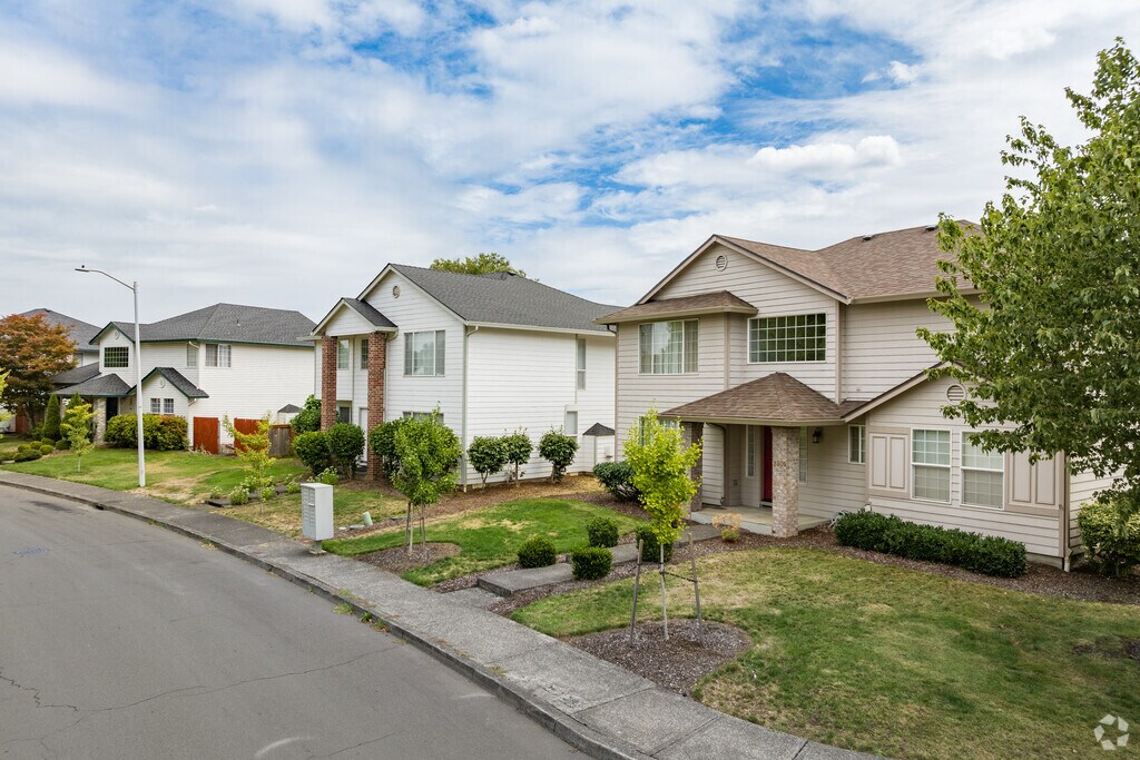 About Fisher's Landing East Schools, Demographics, Things to Do