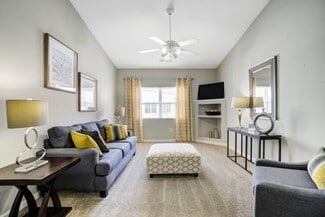 1100 Lenoxplace Cir, Raleigh, NC 27603