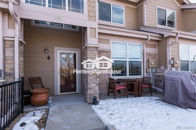 1765 S Buchanan Cir, Aurora, CO 80018 - photo 2