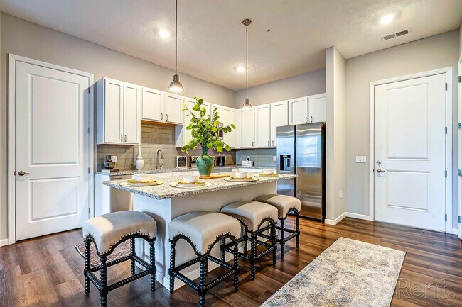 Kendall Park, Columbus, OH 43220 - photo 3