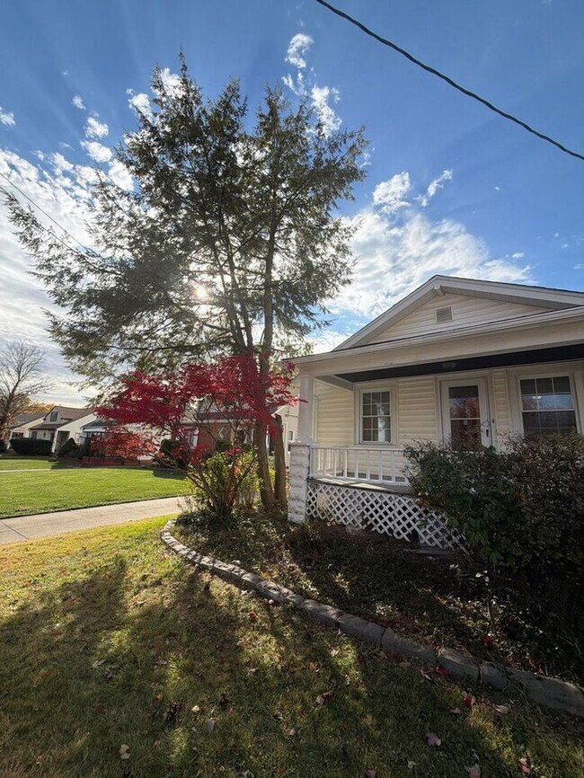 780 Northfield Rd, Bedford, OH 44146