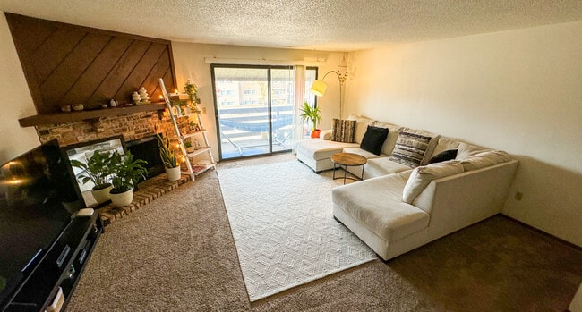 St. Andrews Apartments, Cedar Rapids, IA 52402 - photo 5