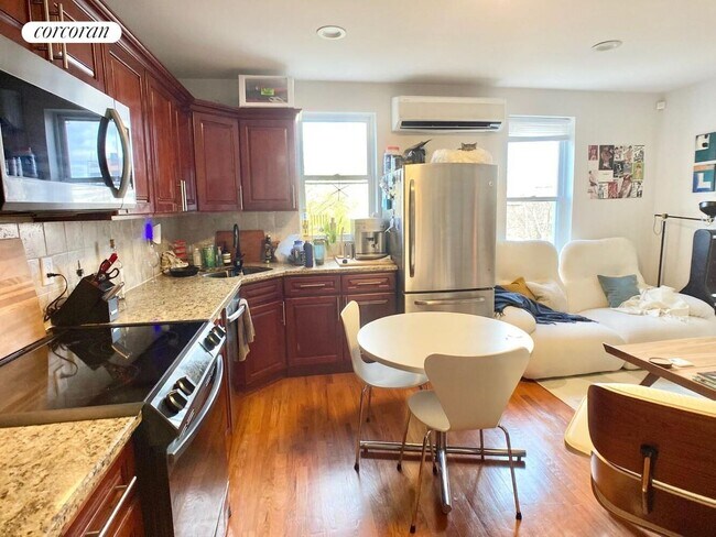 1121 Lafayette Ave, Brooklyn, NY 11221 - photo 5