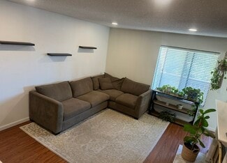 173 Park Place Dr, Petaluma, CA 94954