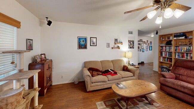 1772 Weston Cir, Camarillo, CA 93010 - photo 2