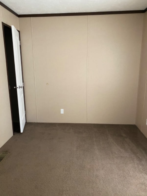 10 Maryland Ave, Raceland, KY 41169