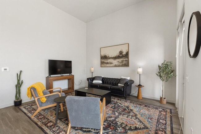 5820 1/2 Cameron Rd unit FL1-ID1295731P, Austin, TX 78723 - photo 6