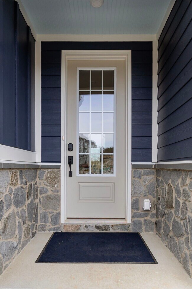 5113 Mary Jackson Ct, Lake Monticello, VA 22902 - photo 5