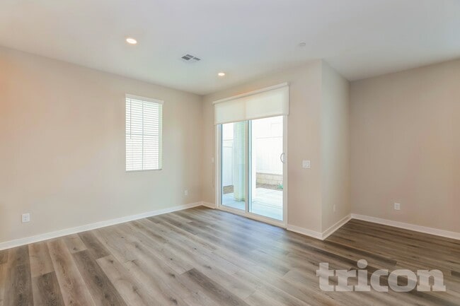 31669 Rosetta St, Menifee, CA 92584 - photo 2