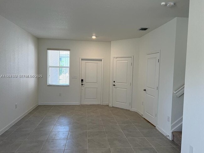 2281 NW 131st Cir, Miami, FL 33167 - photo 4