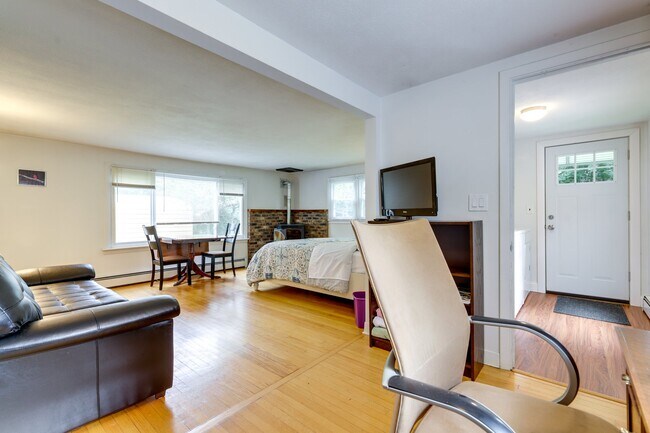 44 Lakewood Dr unit Lakewood, Coventry, CT 06238 - photo 5