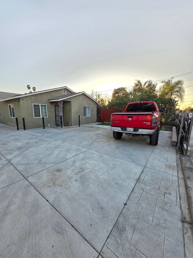 770 E 12th St, Pomona, CA 91766 - photo 2