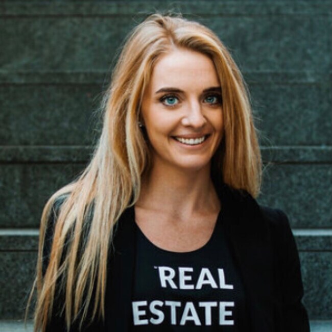 Agent Photo